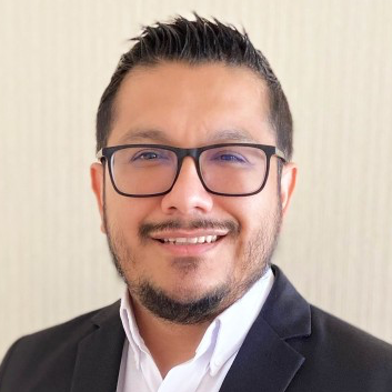 Rafael Martínez Campoblanco, Director de Vinculación Institucional — UTEL