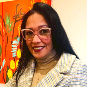 Zury Gonzalez, Directora de Negocios — CognosOnline