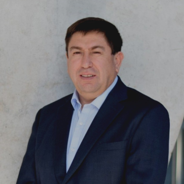 Gustavo Lagos, Consultor Internacional — Independiente